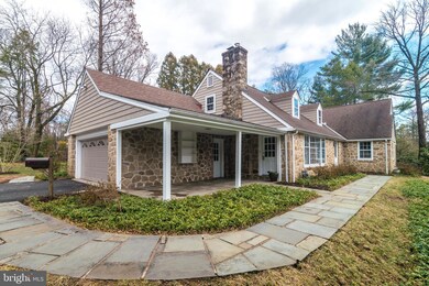 526 E Gravers Ln, Glenside, PA 19038 - photo 2