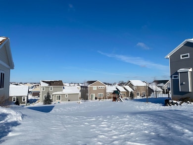 9326 Wilrich St, Middleton, WI 53562 - photo 3