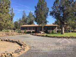 64815 Grande Loop, Bend, OR 97701 - photo 2