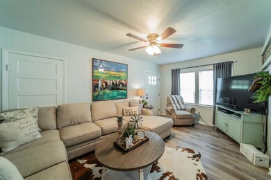 314 W Russell St, Weatherford, TX 76086 - photo 2