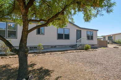 2854 E Cottonwood Club Ln, Tucson, AZ 85706 - photo 2