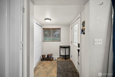 1621 Tacoma Ave, Bridgeport, WA 98813 - photo 4