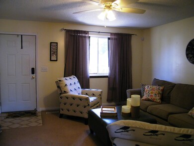 2671 Dellworth St, Columbus, OH 43232 - photo 4