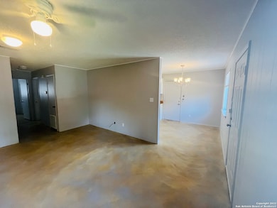 222 Redbud Ln unit A, New Braunfels, TX 78130 - photo 4