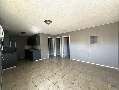 403 Sunset Ln unit F, Copperas Cove, TX 76522 - photo 4