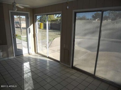 650577_AZ Room