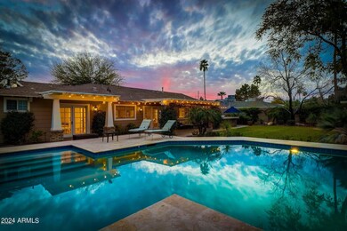 Backyard-Pool