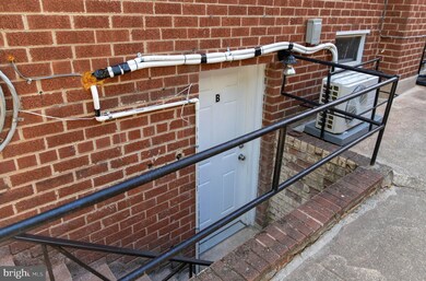 124 Wilmington Place SE unit B, Washington, DC 20032 - photo 4