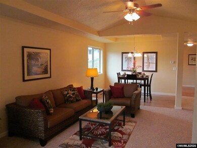 1952 SW 13th Ave, Albany, OR 97321 - photo 2