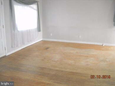 301 Peachtree Ln, Delanco, NJ 08075 - photo 2