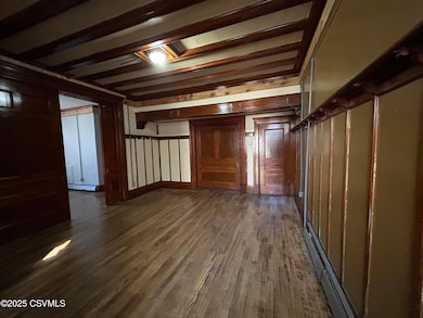 224 N Shamokin Apt 1 St, Shamokin, PA 17872 - photo 2