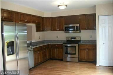 21 Roger Valley Ct, Parkville, MD 21234 - photo 5