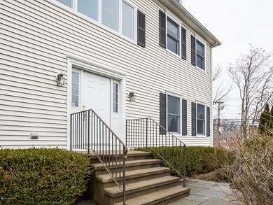 10 N Sound Beach Ave, Riverside, CT 06878 - photo 2