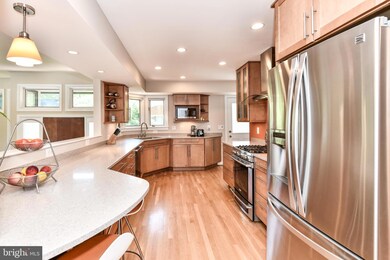 208 Yeonas Dr SW, Vienna, VA 22180 - photo 7