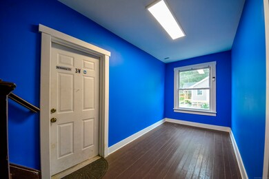 92 High St unit 3W, Waterbury, CT 06704 - photo 2