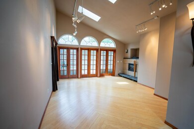 2861 NE Adrian Ct, Bend, OR 97701 - photo 4