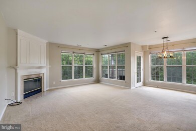 21850 Elkins Terrace unit 302, Sterling, VA 20166 - photo 6