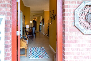 Welcome home!  Inviting entry in which to greet your guests.