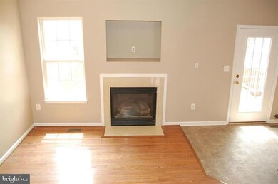 42781 Shaler St, Chantilly, VA 20152 - photo 7