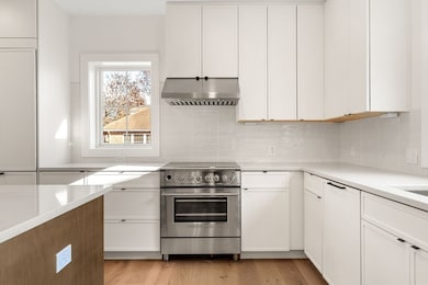 106 River St unit 2, Newton, MA 02465 - photo 4