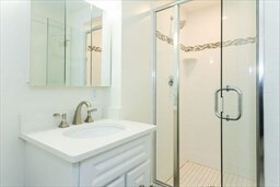 3 Stonehill Dr unit 4E, Stoneham, MA 02180 - photo 4