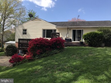 9211 Kristin Ln, Fairfax, VA 22032 - photo 3