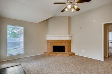 8400 Crystal Ln, North Richland Hills, TX 76182 - photo 4