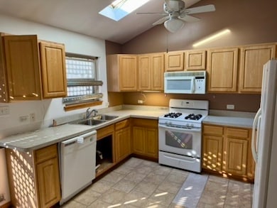 15826 Central Park Ave, Markham, IL 60428 - photo 7