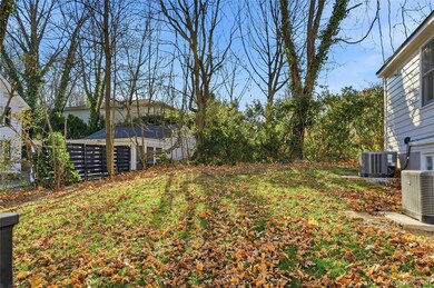 17 Tatterson St, Roslyn, NY 11576 - photo 4