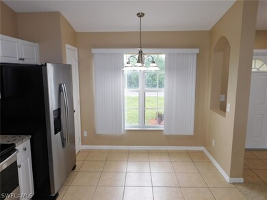 Eat-In Dining Area!