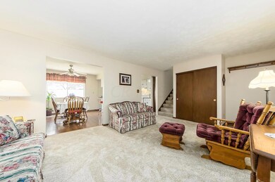 1718 Carrigallen Ln, Columbus, OH 43228 - photo 7