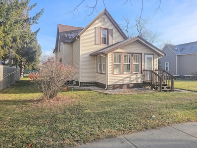 606 W Main St, Marshall, MN 56258 - photo 2