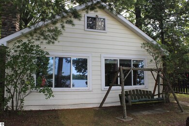 1410 Edwards St, West Branch, MI 48661 - photo 2