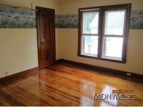 11x11 Bedroom