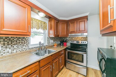 1101 Locust St, Lansdale, PA 19446 - photo 2