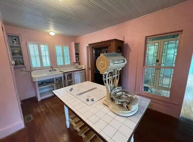 801 S Main St, Fitzgerald, GA 31750 - photo 3