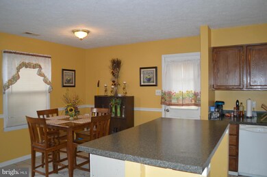 318 Hackberry Dr, Stephens City, VA 22655 - photo 6