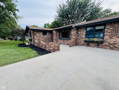 6905 Hendricks St, Anderson, IN 46013 - photo 4