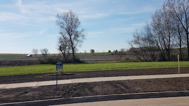 819 Capitol Dr, Dane, WI 53529 - photo 5