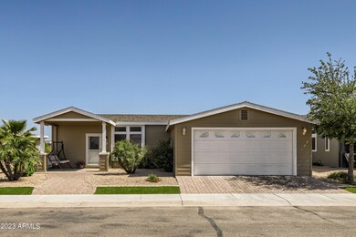 02 Exterior Front