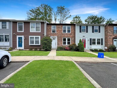 17123 Moss Side Ln, Olney, MD 20832 - photo 2