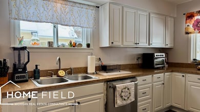 719 N Saginaw St, Owosso, MI 48867 - photo 6