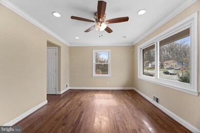 920 Brooke Rd, Capitol Heights, MD 20743 - photo 3