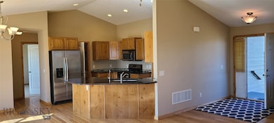 Vaulted ceilings & entry