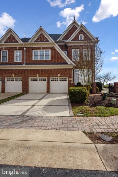 43695 Burning Sands Terrace, Leesburg, VA 20176 - photo 2