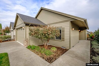 726 SE Lynchet Ln, Dallas, OR 97338 - photo 2