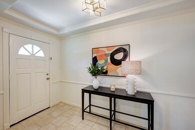 627 Patchester Dr, Houston, TX 77079 - photo 2