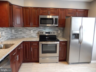 3500 Derby Shire Cir, Windsor Mill, MD 21244 - photo 5