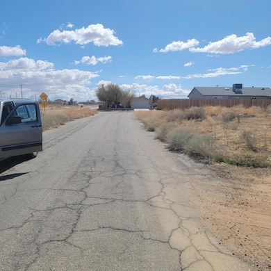 0 Neuralia Rd unit 25001777, California City, CA 93505 - photo 2