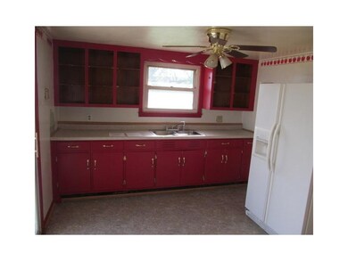 1216 N 10th St, Elwood, IN 46036 - photo 7